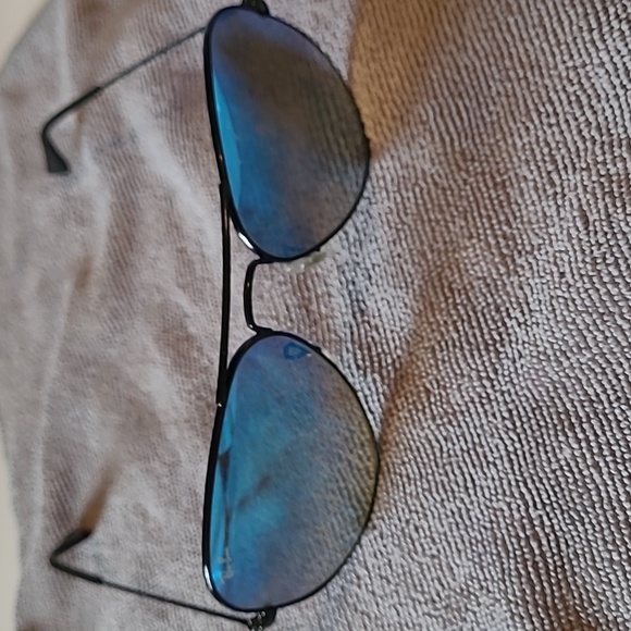 Ray-Ban sunglasses - Picture 5 of 5